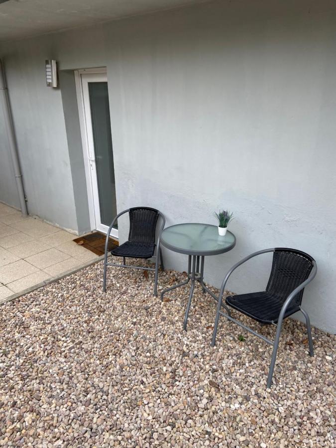 Toul Appartement Entier Avec Parking Prive Au Calme Cosy A Etage Avec Balcon ภายนอก รูปภาพ
