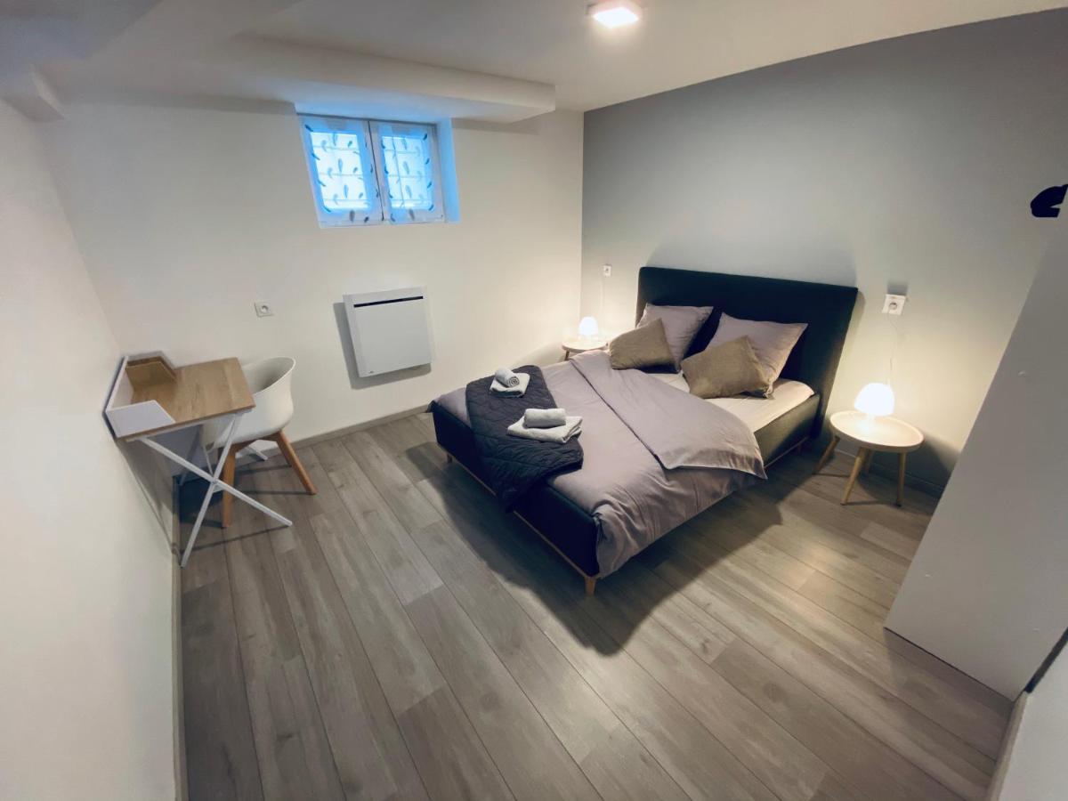 Toul Appartement Entier Avec Parking Prive Au Calme Cosy A Etage Avec Balcon ภายนอก รูปภาพ
