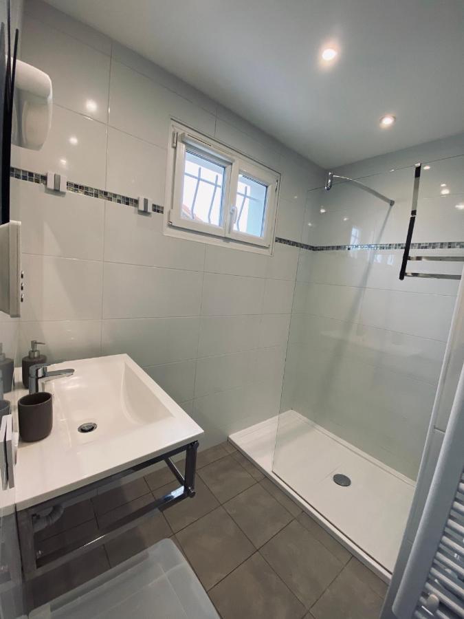 Toul Appartement Entier Avec Parking Prive Au Calme Cosy A Etage Avec Balcon ภายนอก รูปภาพ
